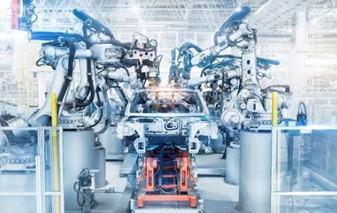 汽車行業趨勢及?展望：前景明朗，奮力成長